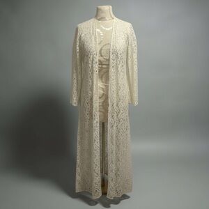 Vintage Cream Lace Robe – Estimated Size L
